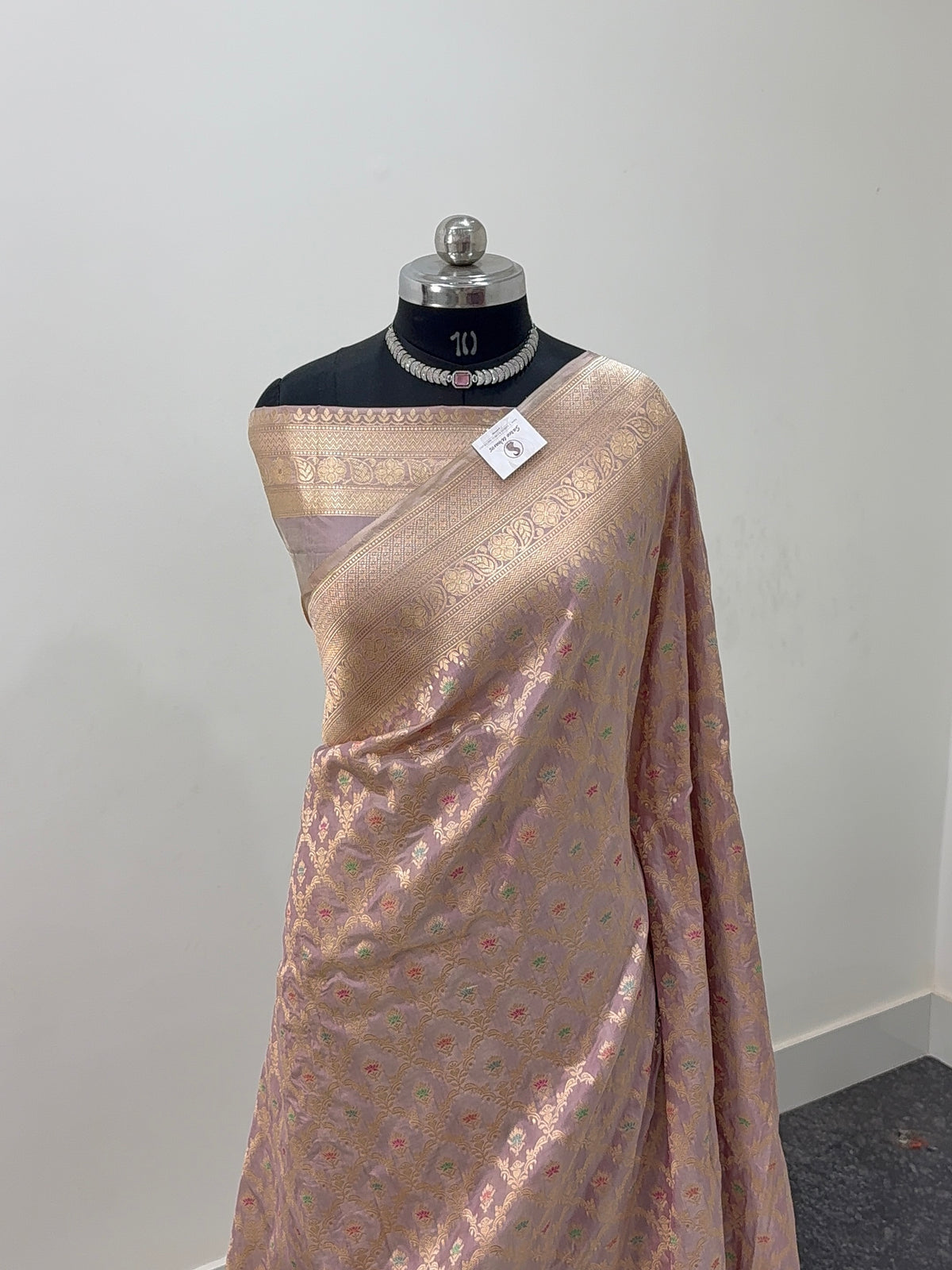 Banarasi Pure Katan Silk Saree with Chokdi Meenakari jaal design in Mauve Colour