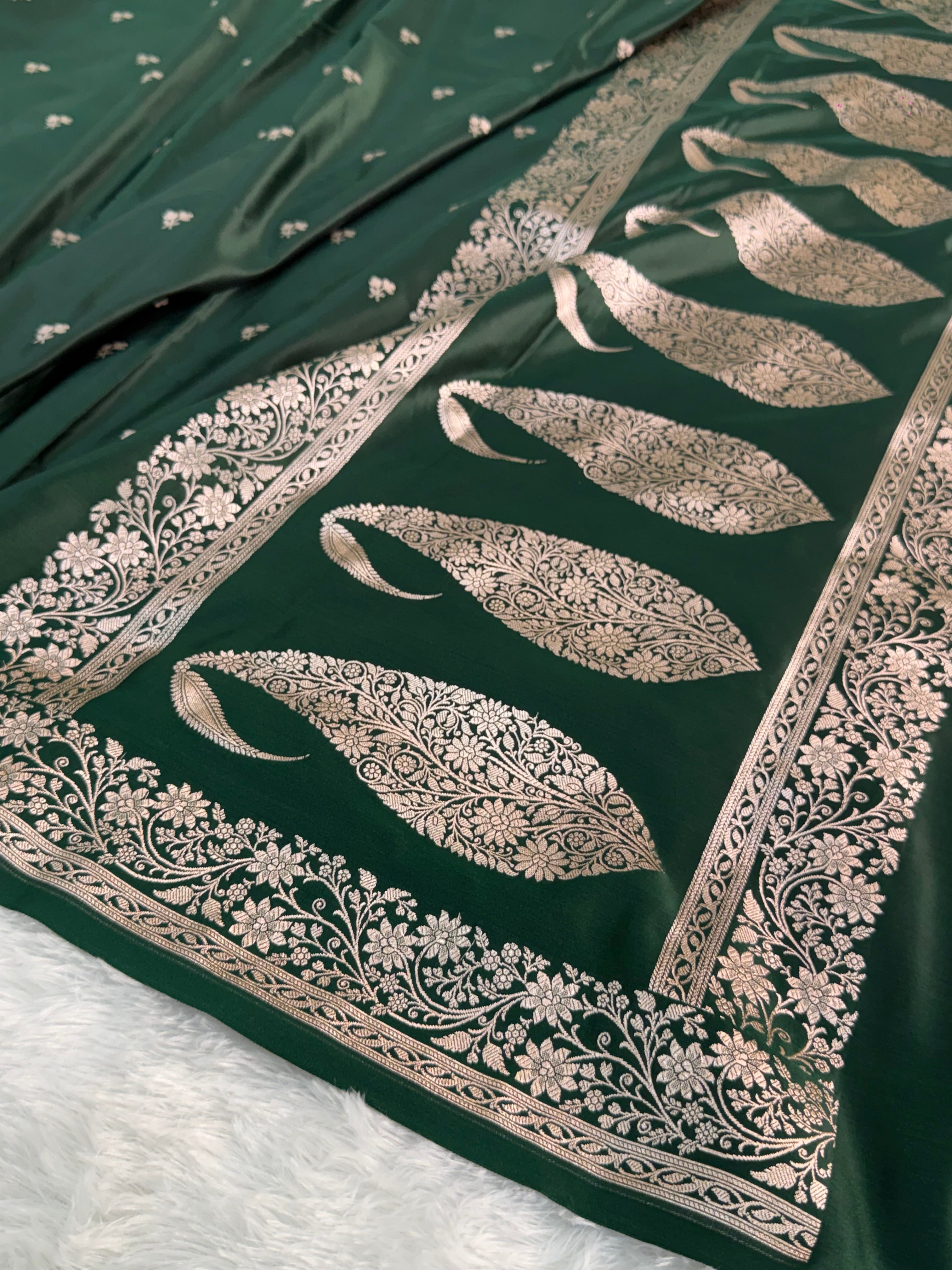 Mashru Silk Banarasi Border Buti Saree in Bottle Green color