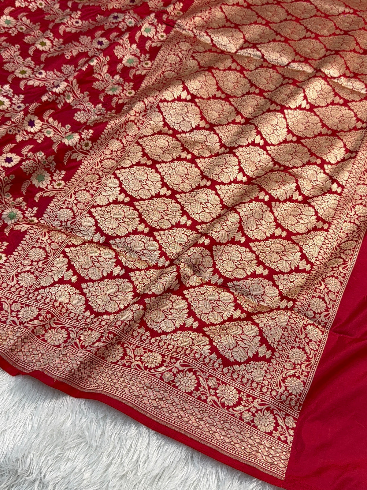 Banarasi pure katan silk saree with meenakari jaal design in Deep Maroon color