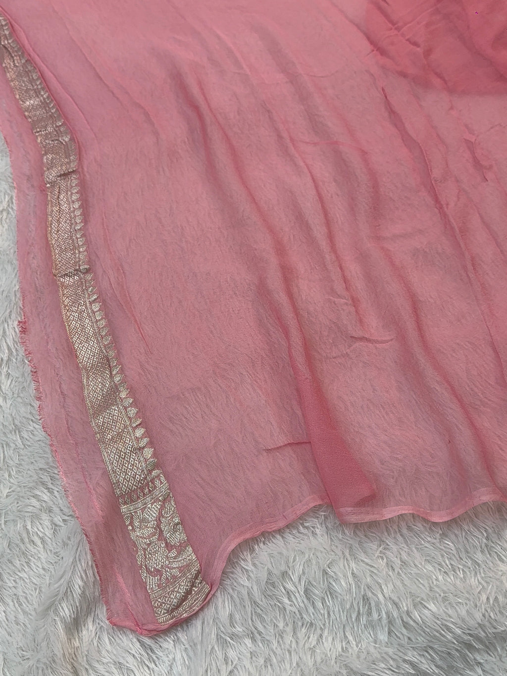 Banarasi Pure Khaddi Chiffon Saree  in Silver Zari with Small Interlocked Motifs Design in Peach Colour