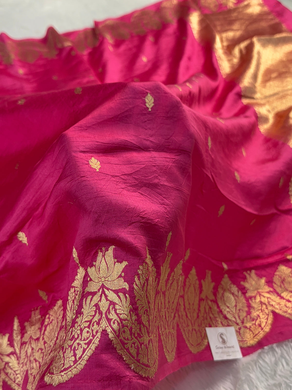 Banarasi Raw Mango Silk Saree in Border and Buti Design in Gold Zari work in Dusty Pink