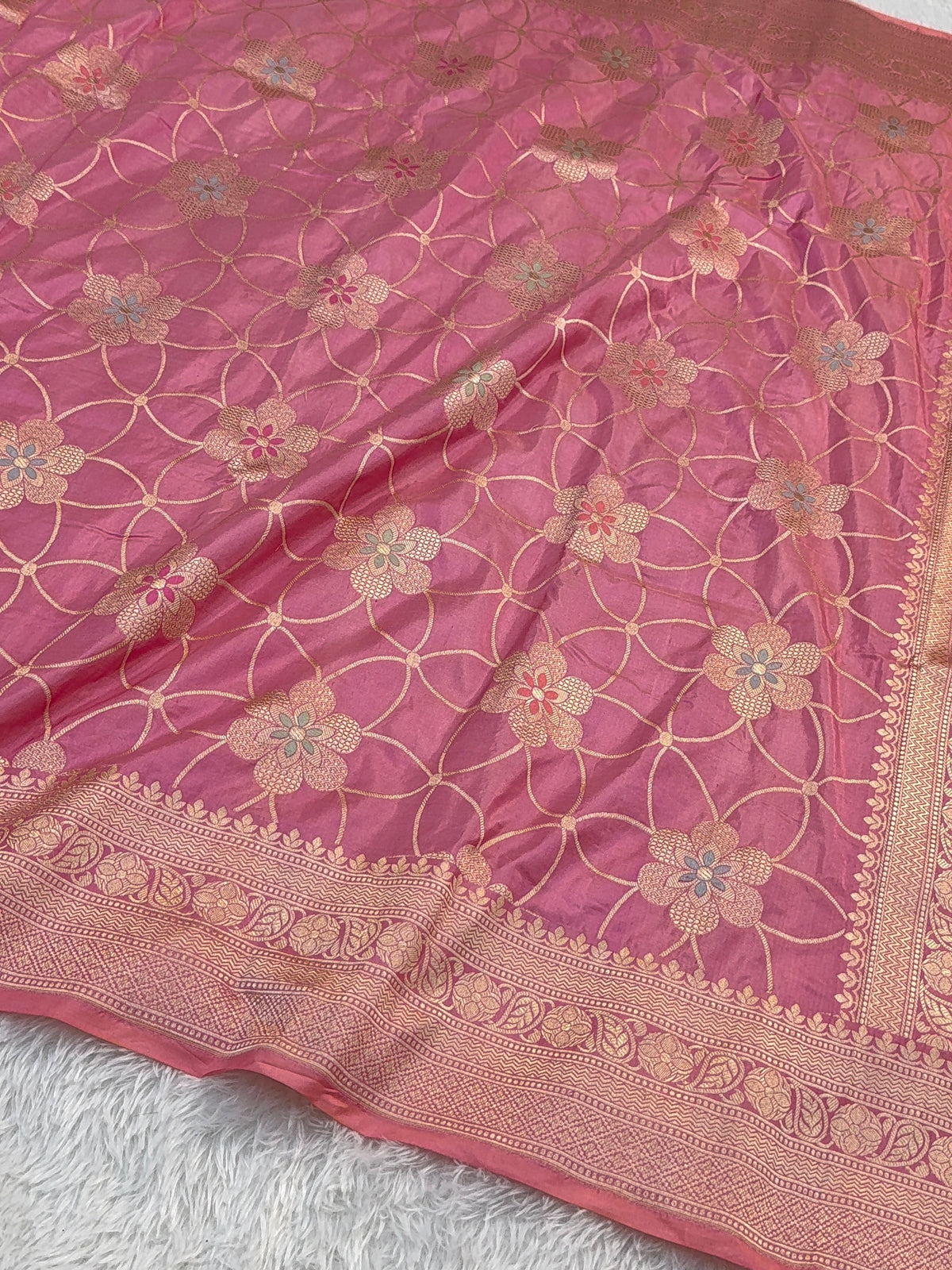 Banarasi Pure Katan Silk Saree with Geometrical Meenakari jaal design in Dusty Pink Colour