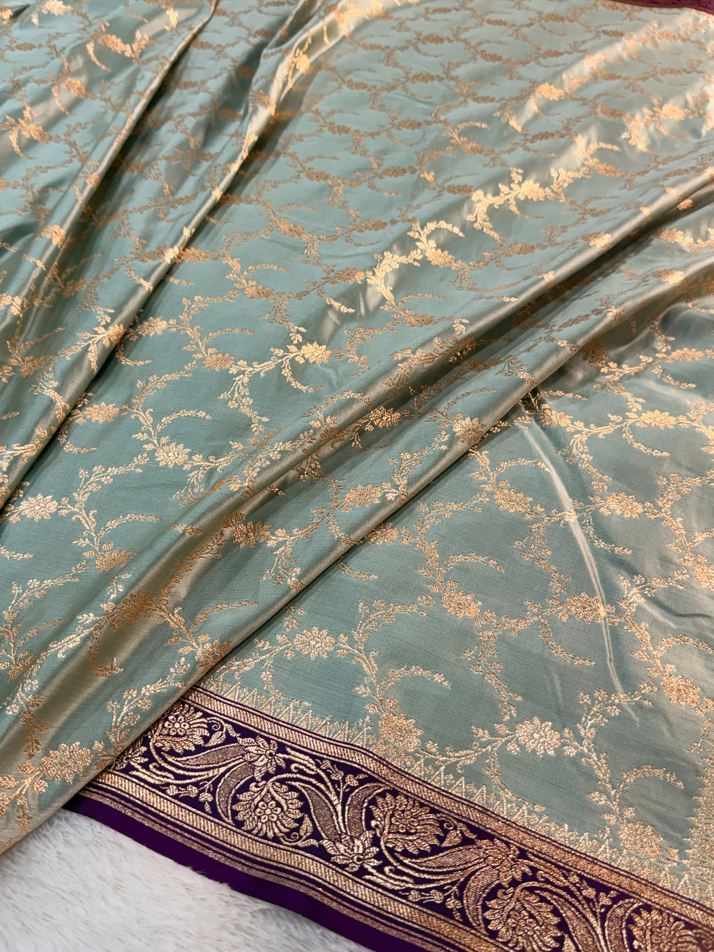 Banarasi Mashru Silk Saree with Tanchoi Weaving in Rusty Rani colour (Copy)