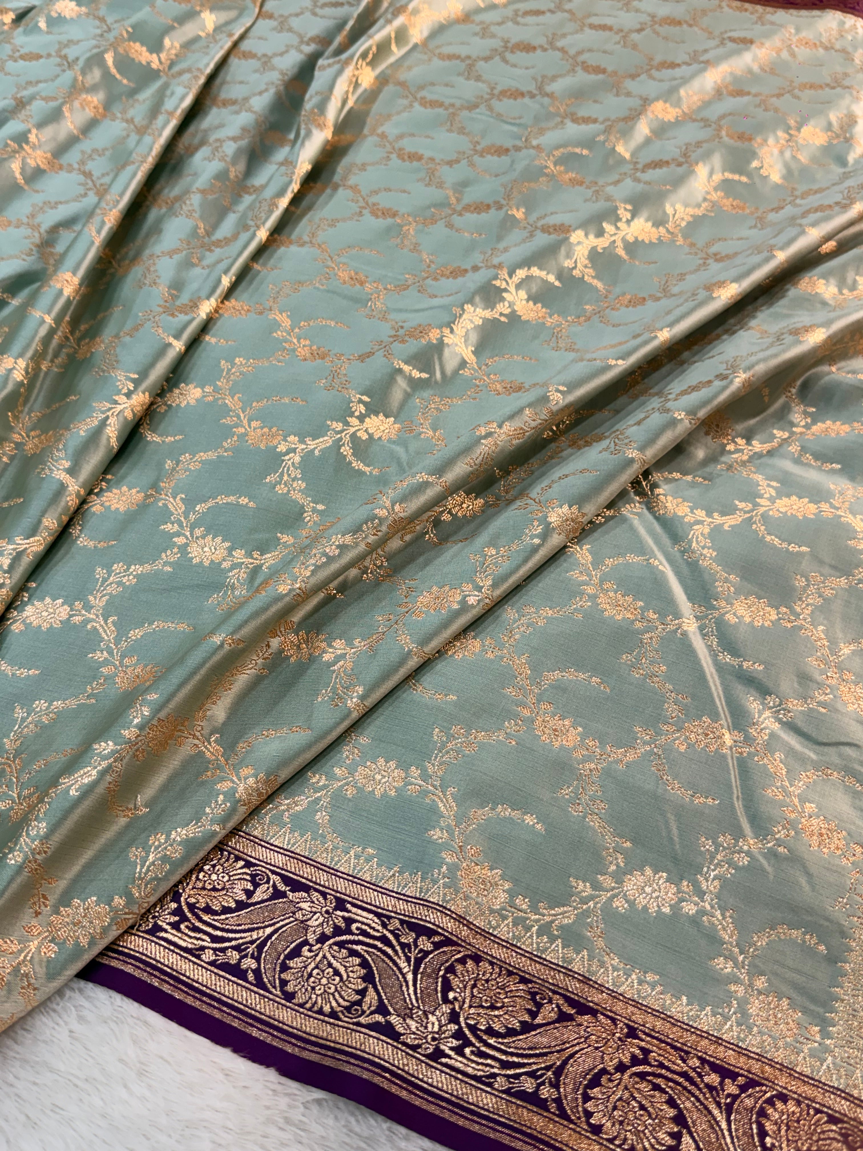 Banarasi Mashru Silk Saree with Tanchoi Weaving in Rusty Rani colour (Copy)