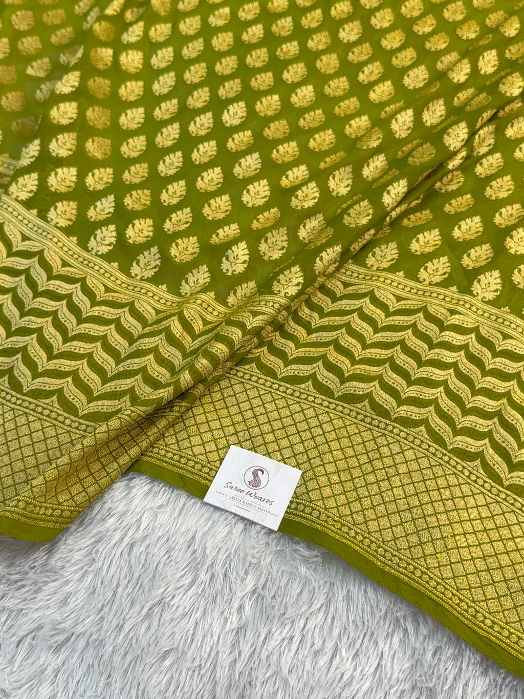 Banarasi Pure Khaddi Chiffon Saree in Skirt Buti Design in Rusty Green Colour