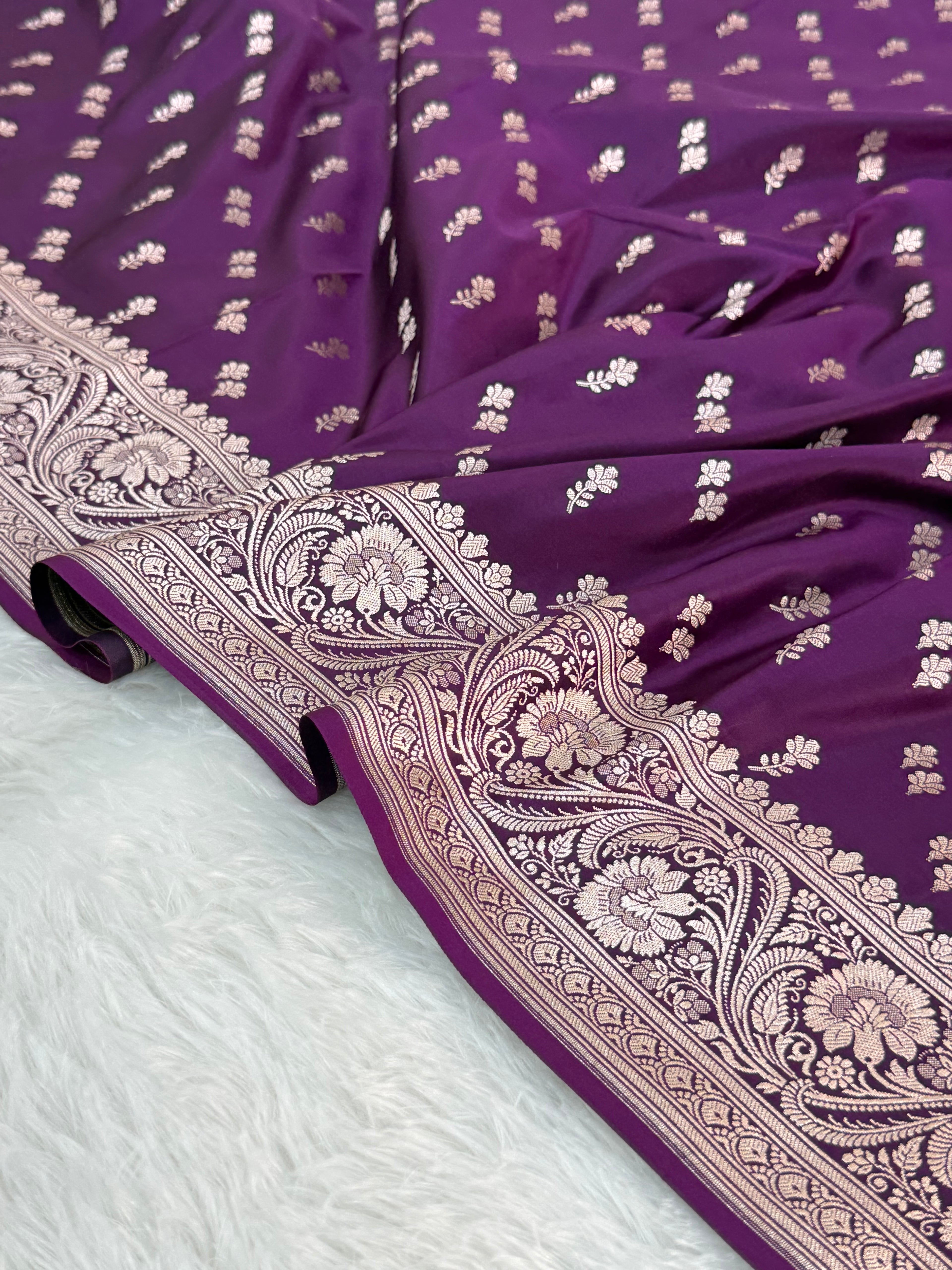 Mashru Silk Saree With Buti Design In Magenta Colour
