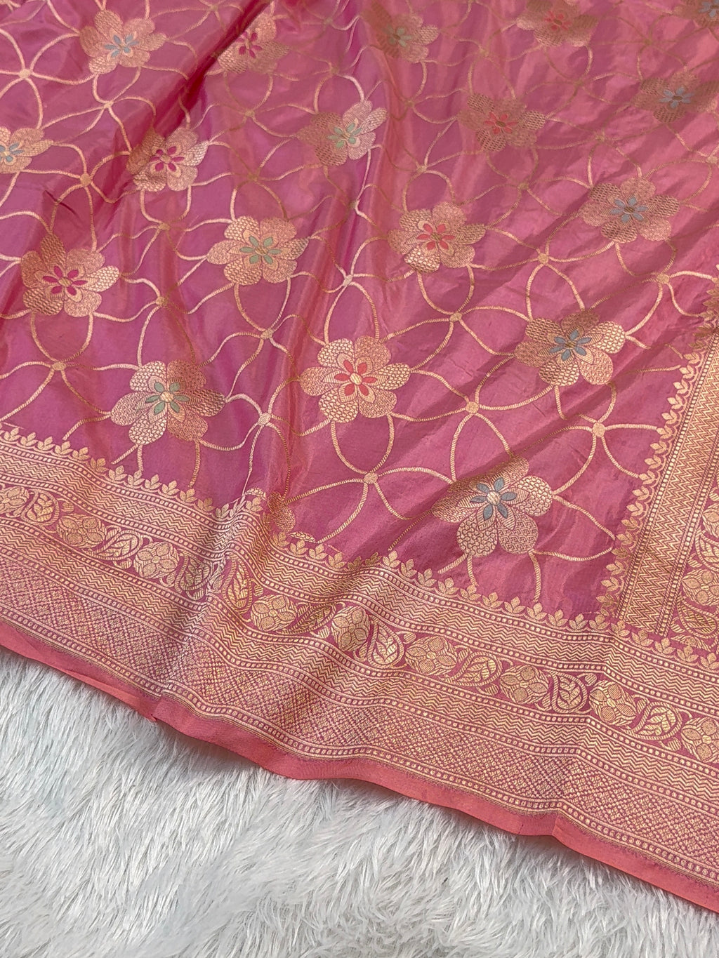 Banarasi Pure Katan Silk Saree with Geometrical Meenakari jaal design in Dusty Pink Colour
