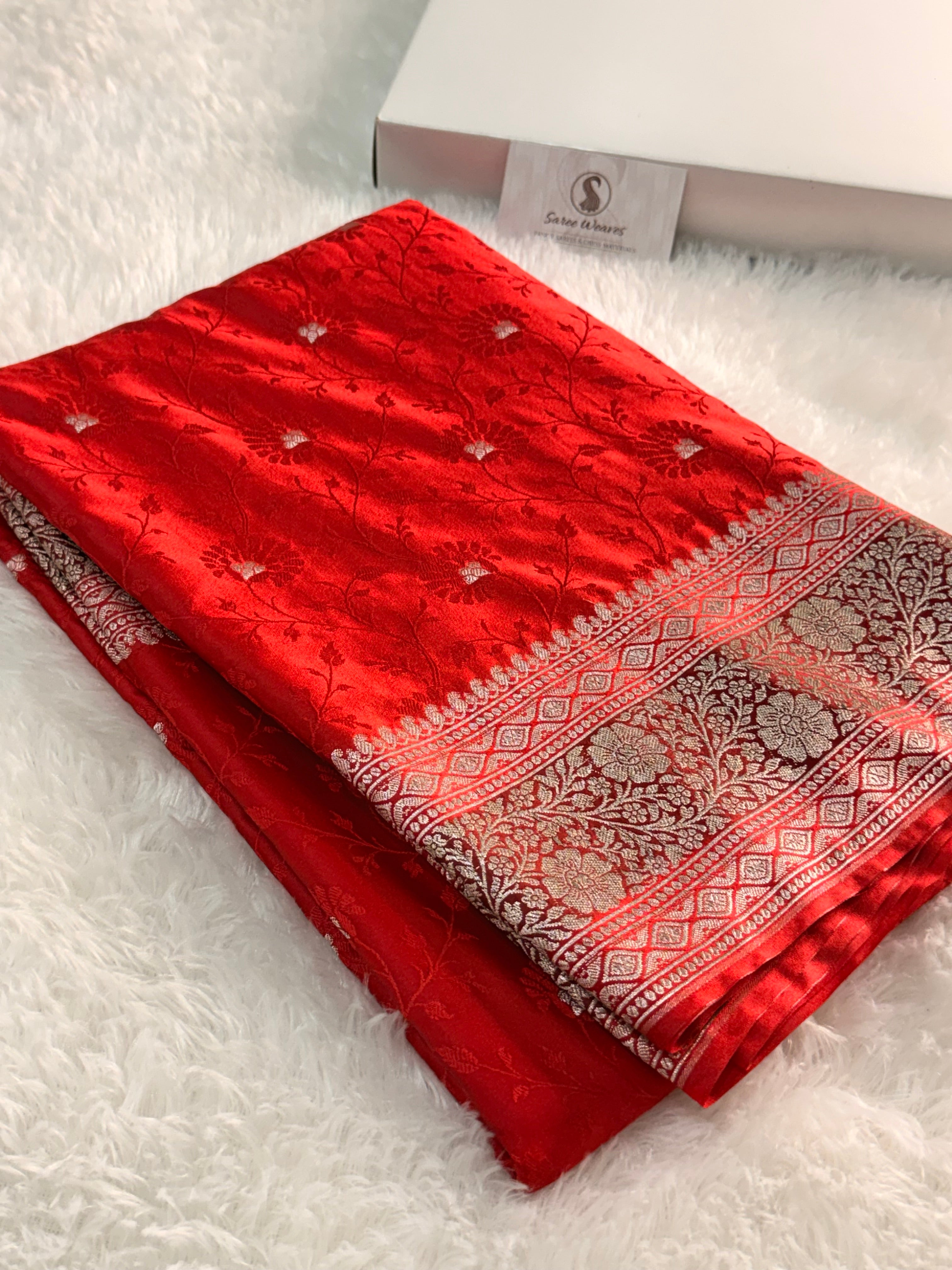 Banarasi Mashru Silk Saree with Tanchoi Jaal Weaving in Parriot Green color (Copy)