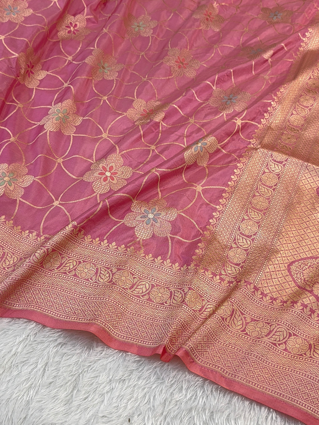 Banarasi Pure Katan Silk Saree with Geometrical Meenakari jaal design in Dusty Pink Colour