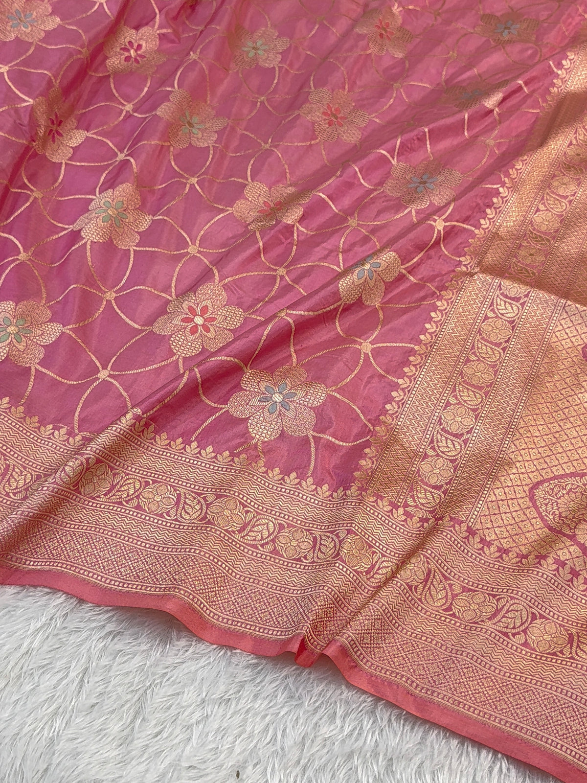 Banarasi Pure Katan Silk Saree with Geometrical Meenakari jaal design in Dusty Pink Colour