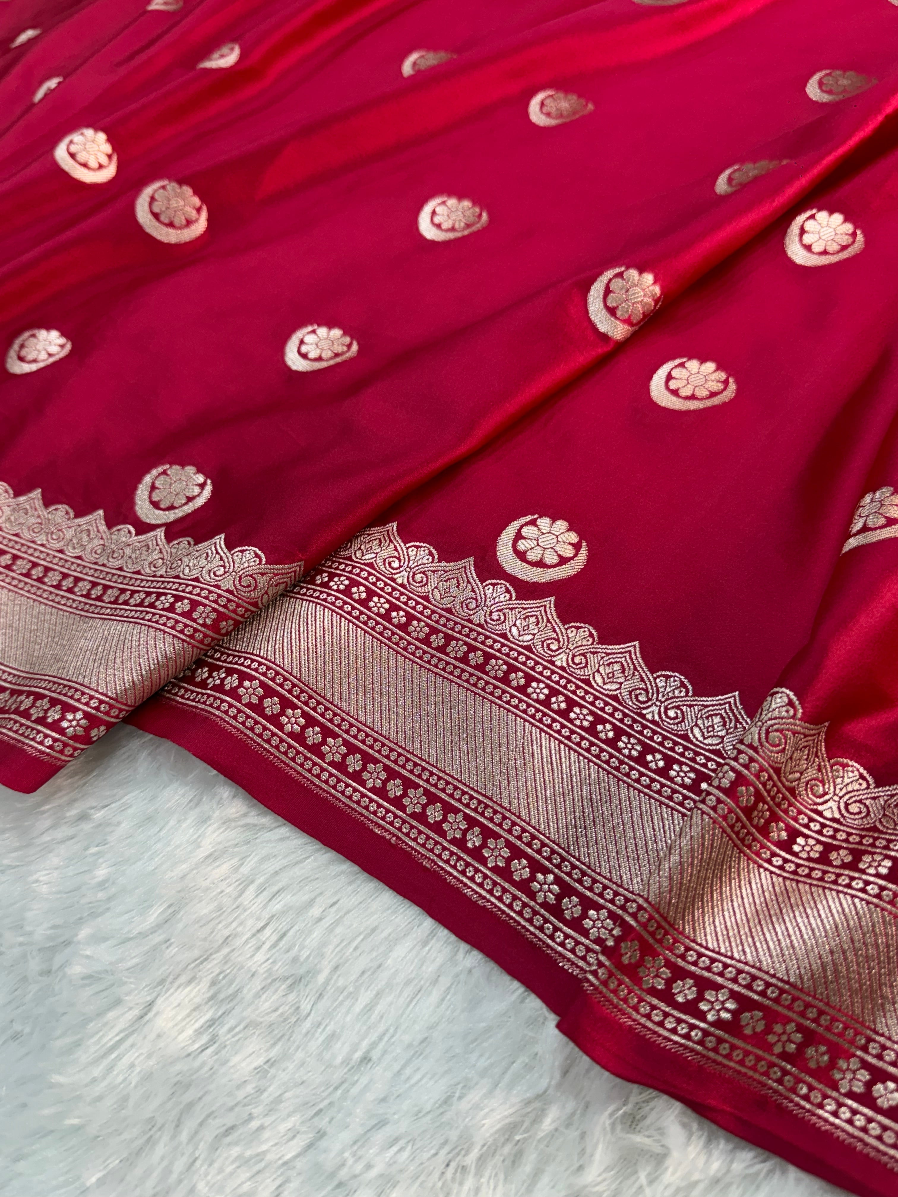 Banarasi Mashru Silk Saree in Border Buti Design in shot rani colour