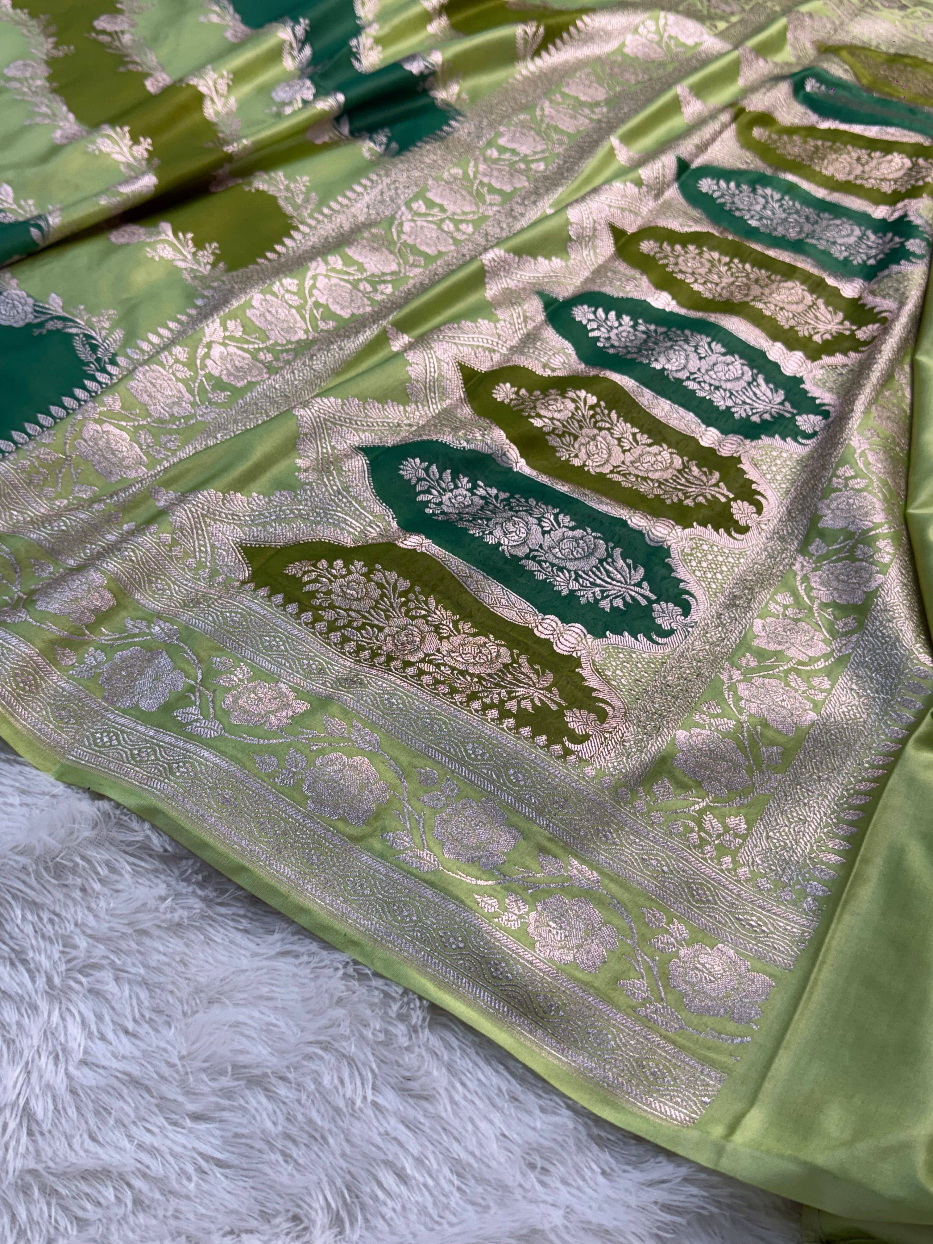 Banarasi mashru silk rangkat saree in aada pattern design in Light And Dark Green colour