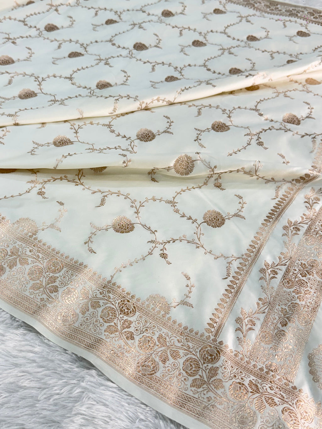 Banarasi Mashru Silk Saree Intricate Jaal Design in Light off white color