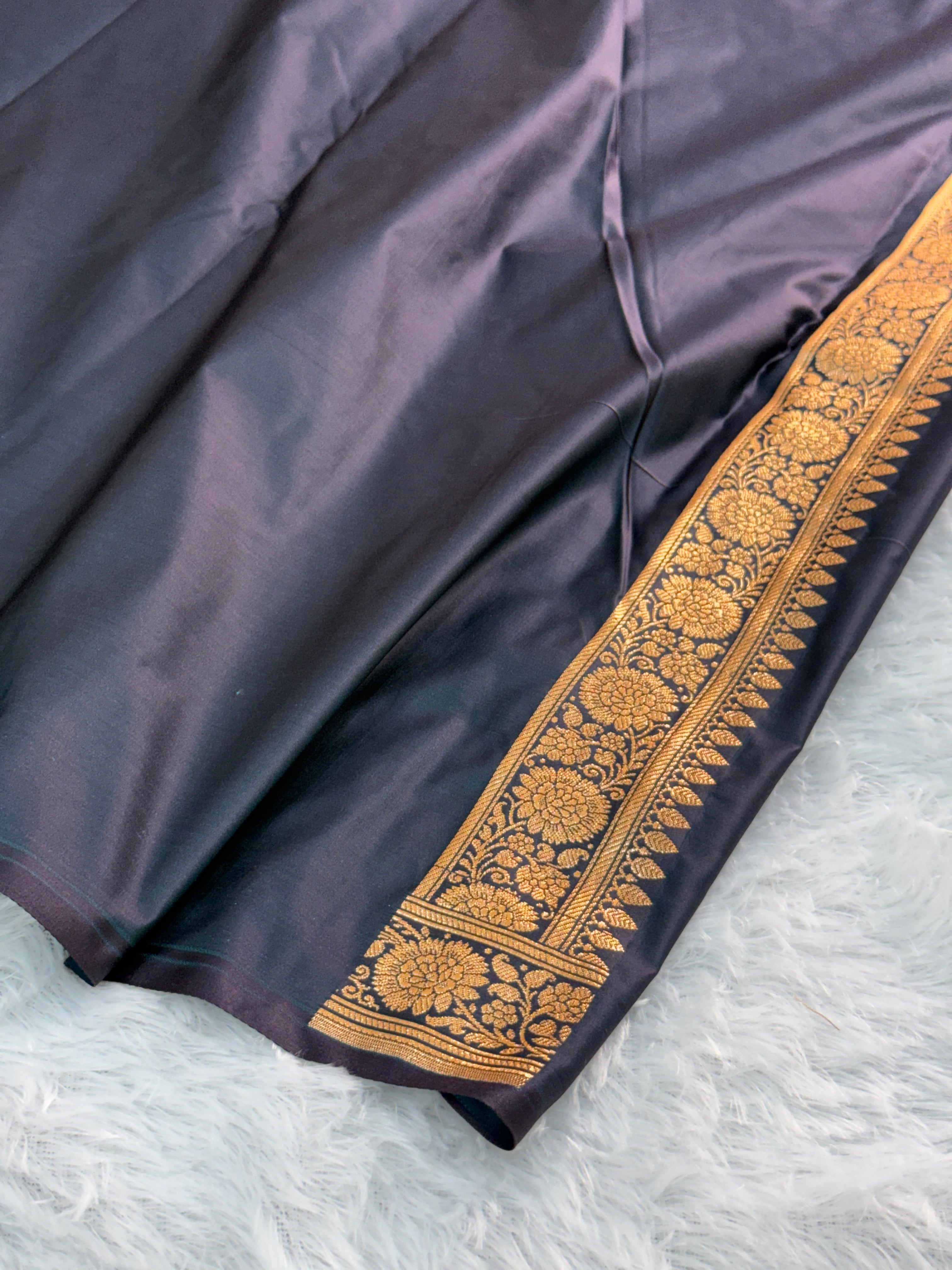 Mashru katan Silk Saree With Buti Design In peacock Colour