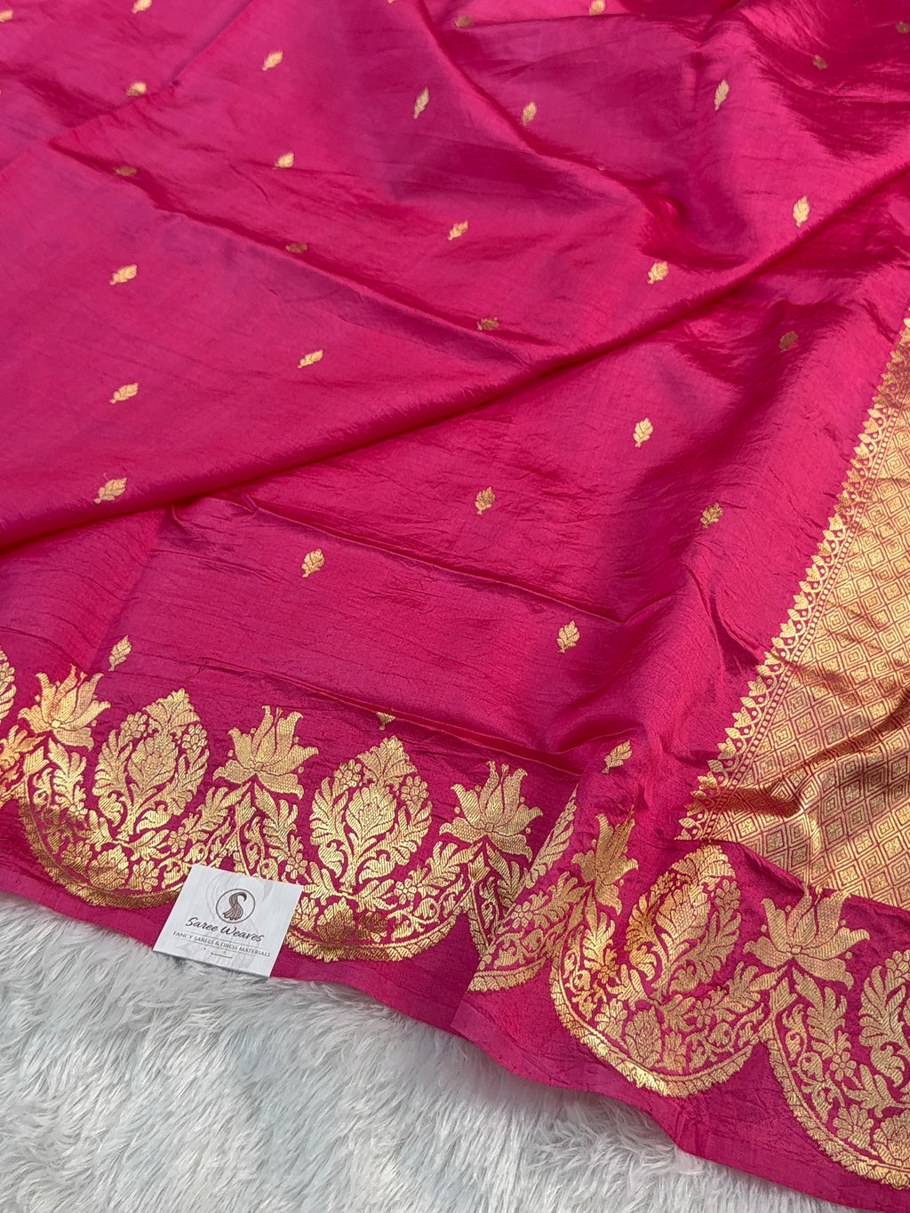 Banarasi Raw Mango Silk Saree in Border and Buti Design in Gold Zari work in Dusty Pink