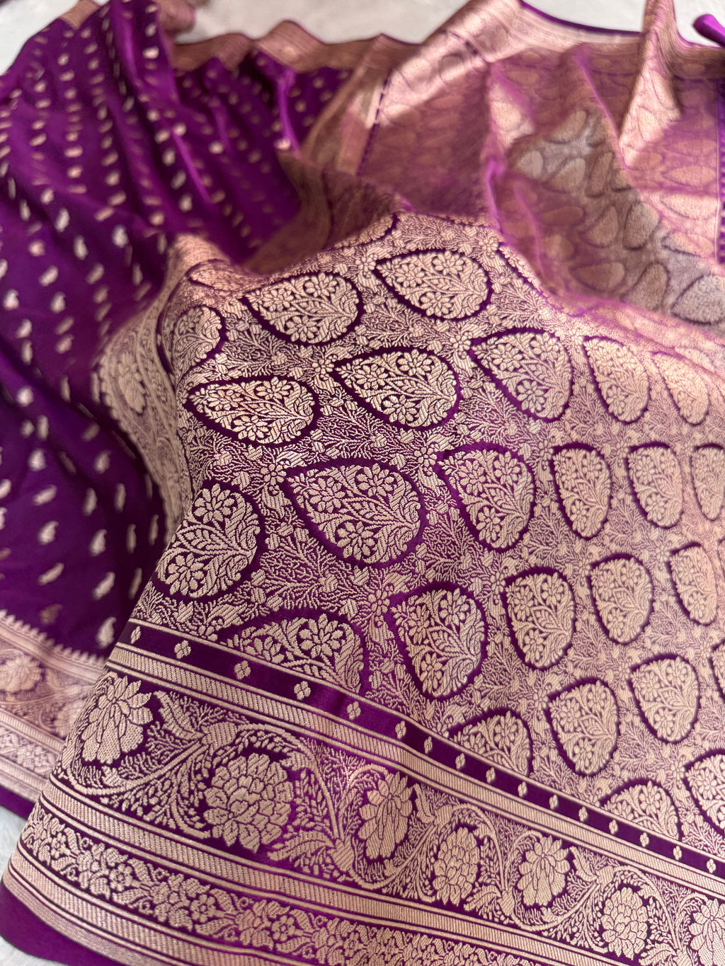 Banarasi Mashru Silk Saree Intricate Buti Design in majenta color