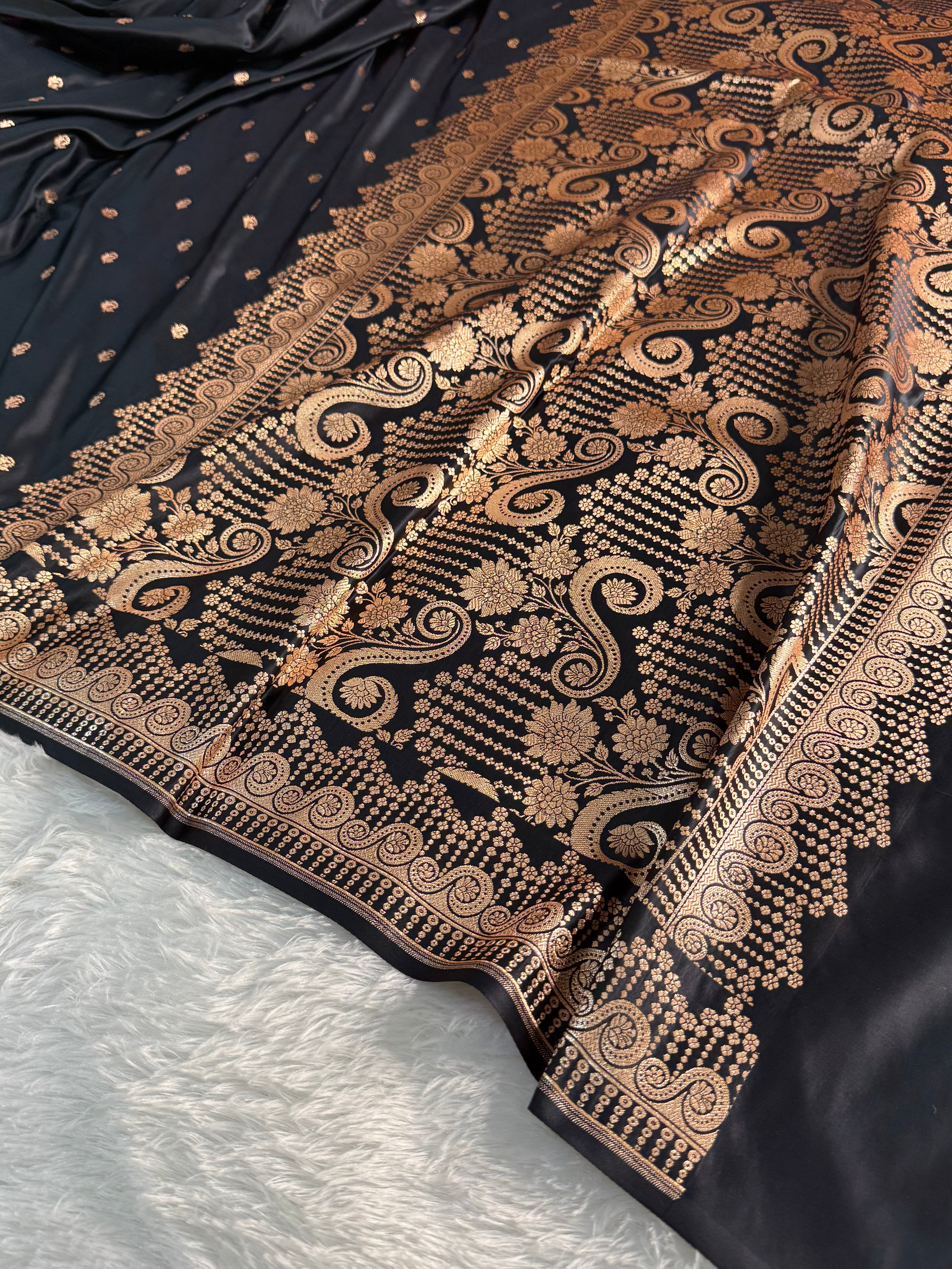 Banarasi Mashru Silk Saree in Border Motifs Design in Black Colour