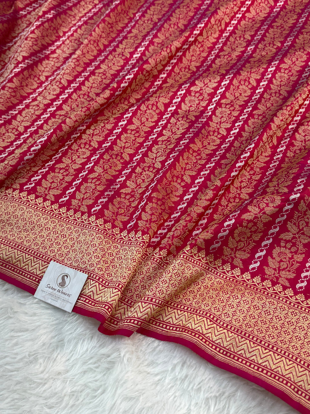 Banarasi Pure Katan Silk Saree Handloom Woven With Silver and Gold Zari Work In Vertical Floral Jaal Design Pattern In Deep Red Color