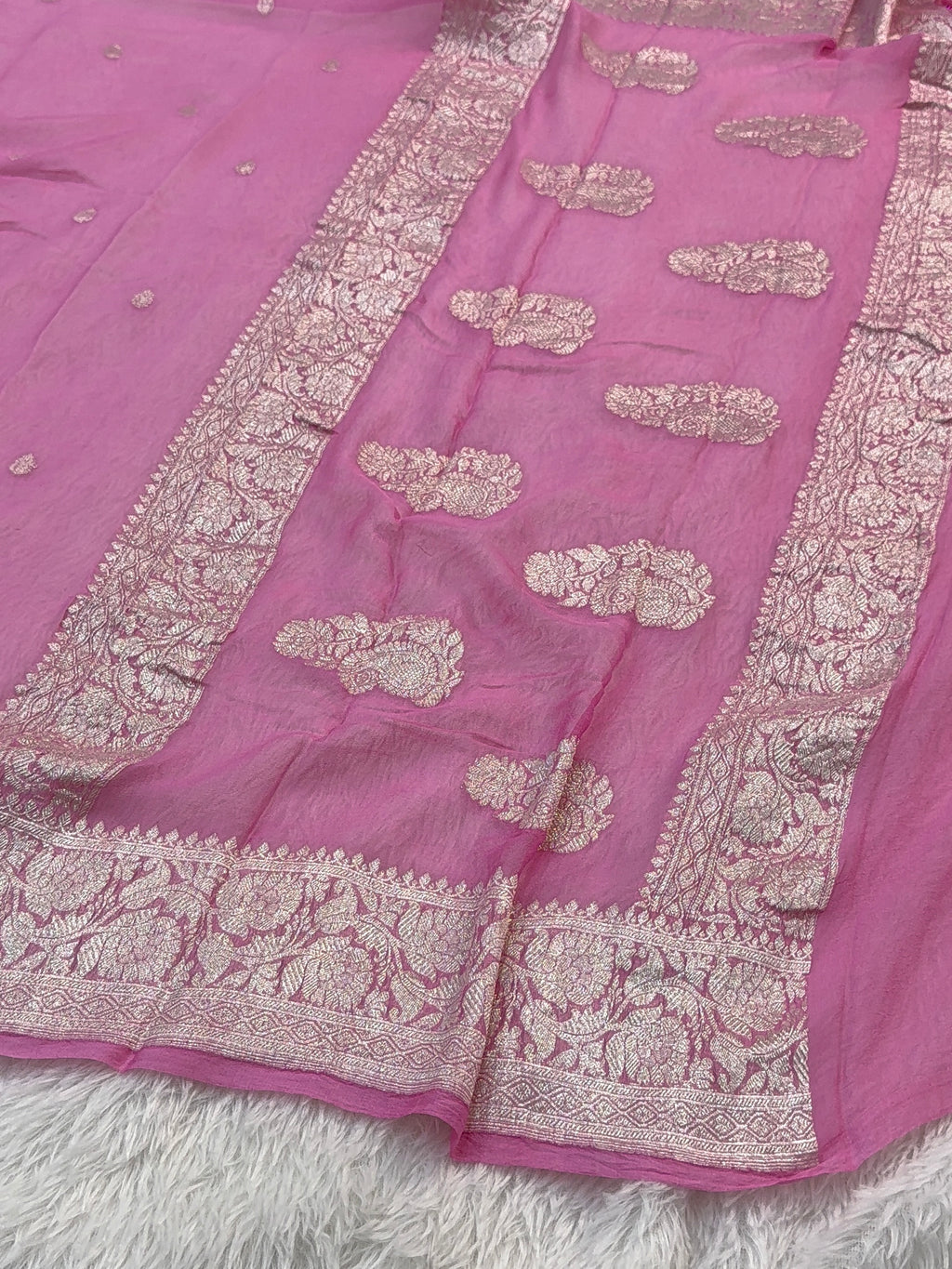 Banarasi Pure Khaddi Chiffon Saree  in Silver Zari with Small Interlocked Motifs Design in Pink Colour