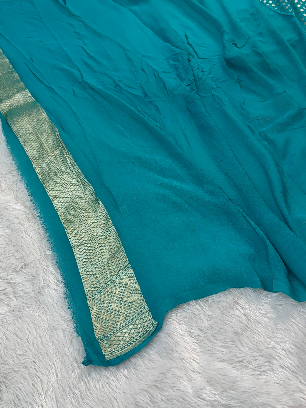 Banarasi Pure Khaddi Chiffon Saree  with Light Gold Zari Work with dot-dot Motifs Pattern Design in Sea Green Colour