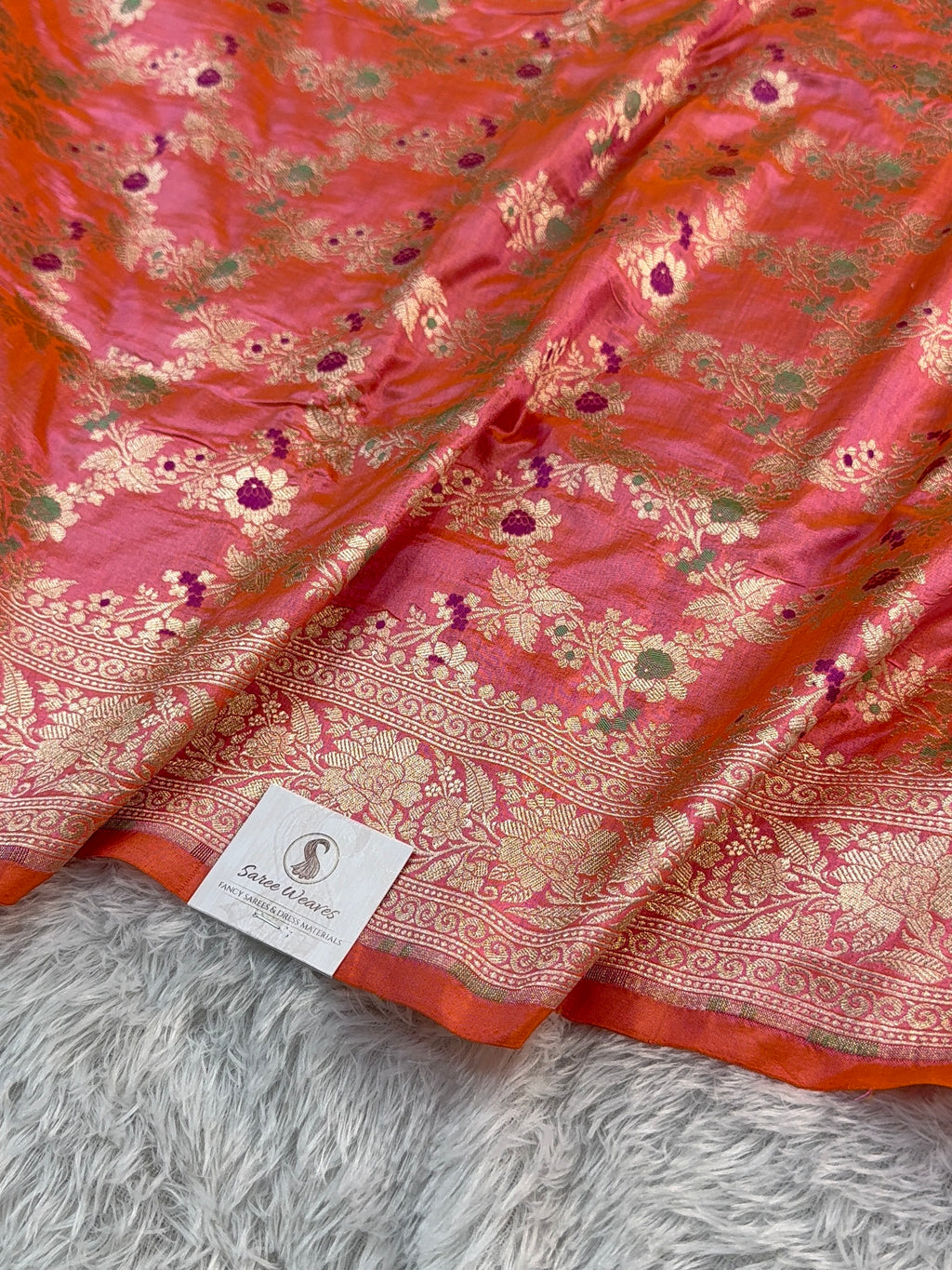 Banarasi pure katan silk saree with meenakari jaal design in dual shade of Light Pink and Peach color