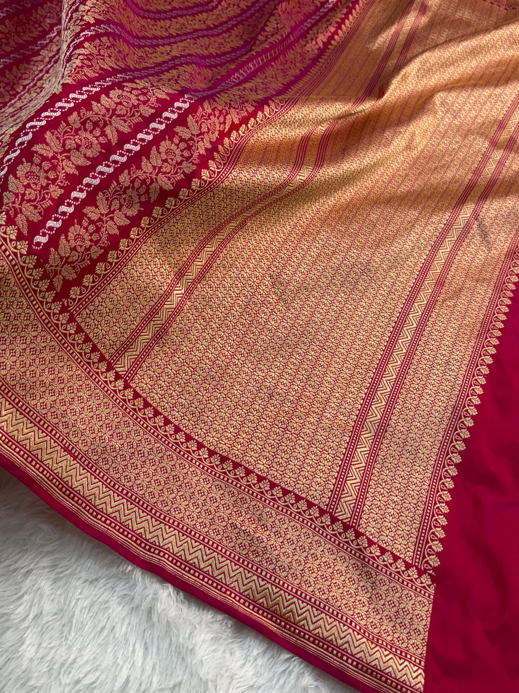 Banarasi Pure Katan Silk Saree Handloom Woven With Silver and Gold Zari Work In Vertical Floral Jaal Design Pattern In Deep Red Color