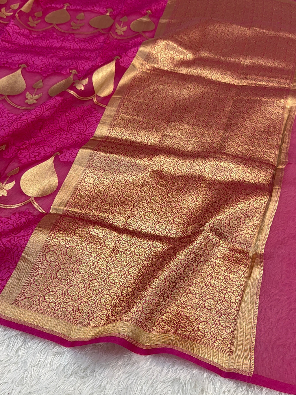 Pure Kora Silk Saree with Gold Zari weaving in Shot Rani Colour