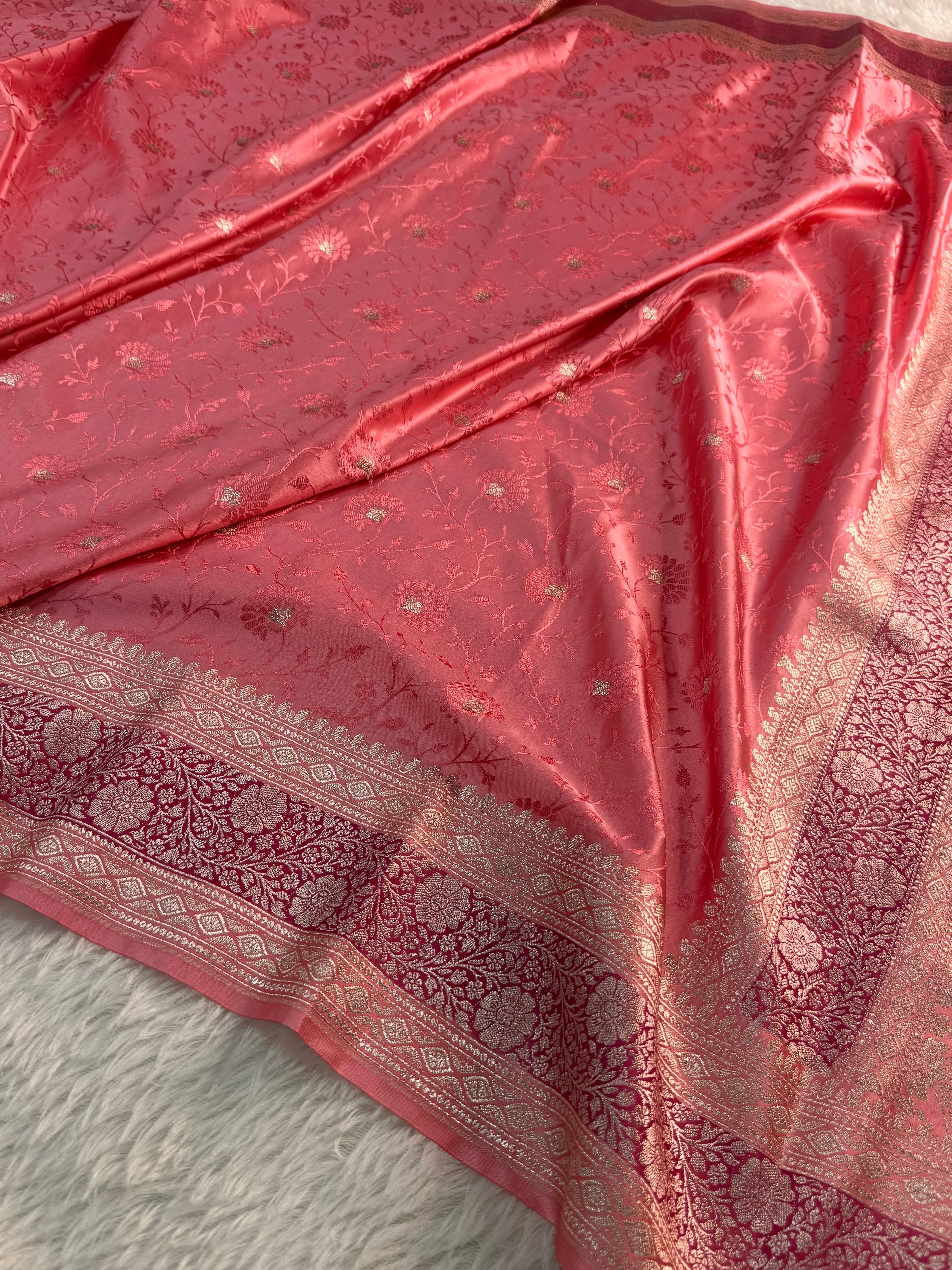 Banarasi Mashru Silk Saree with Tanchoi Weaving in Rusty Rani colour
