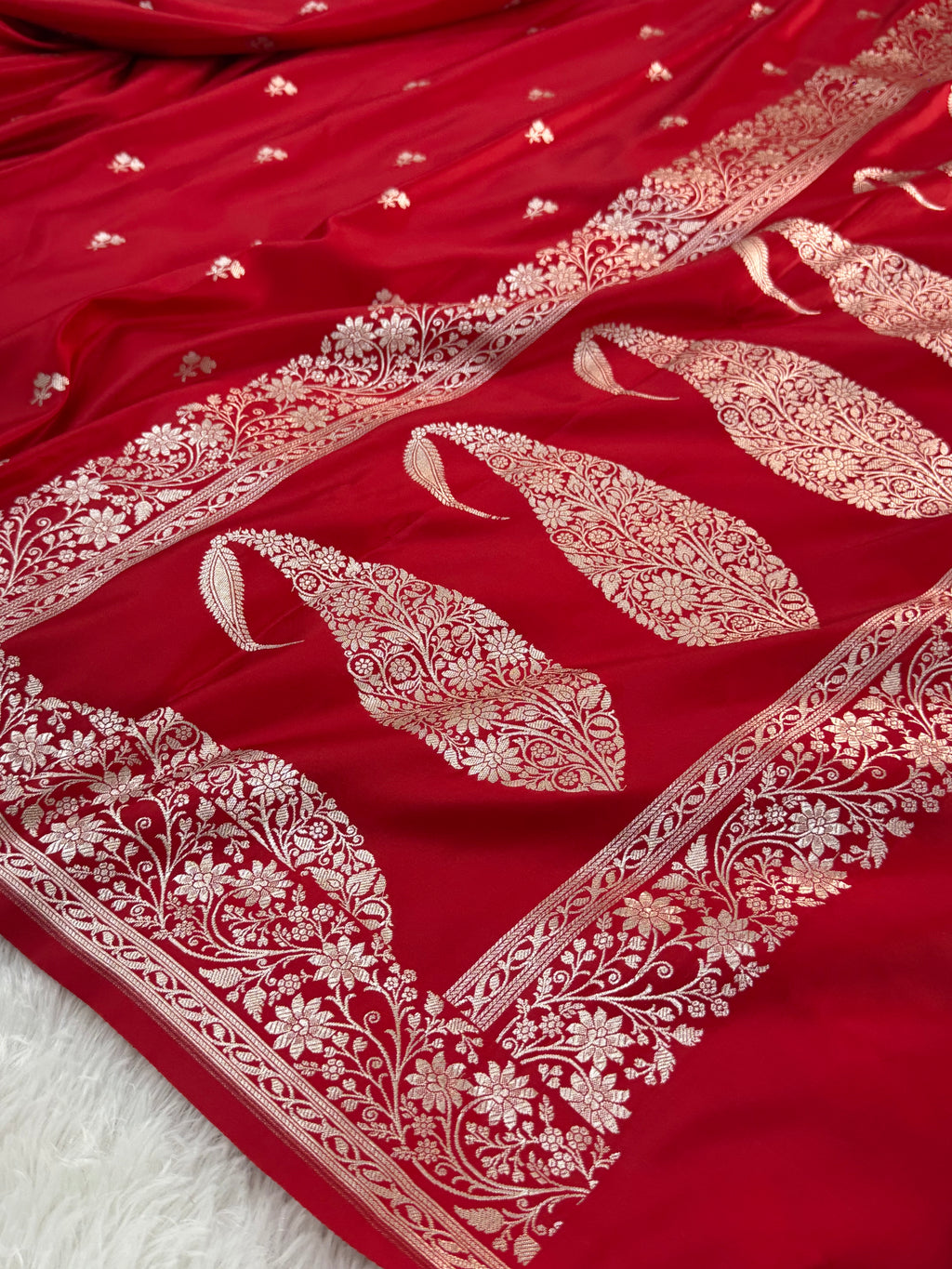 Banarasi Mashru Silk Saree in Border Buti Design in Red colour