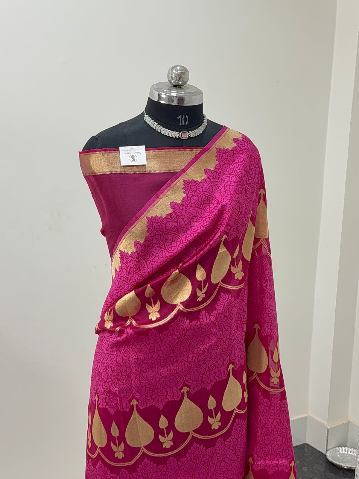 Pure Kora Silk Saree with Gold Zari weaving in Shot Rani Colour