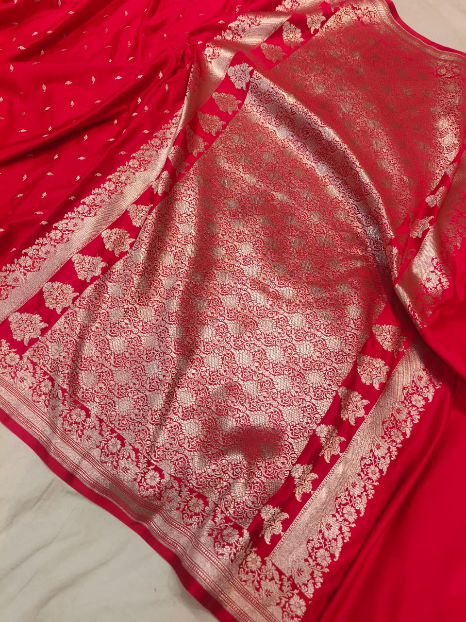 Mashru Silk Banarasi Open Border Buti Saree