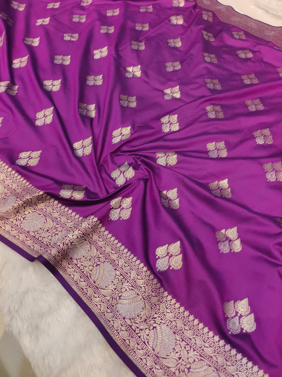 Banarasi Katan Silk Banarasi Zari Border Buta Design Saree