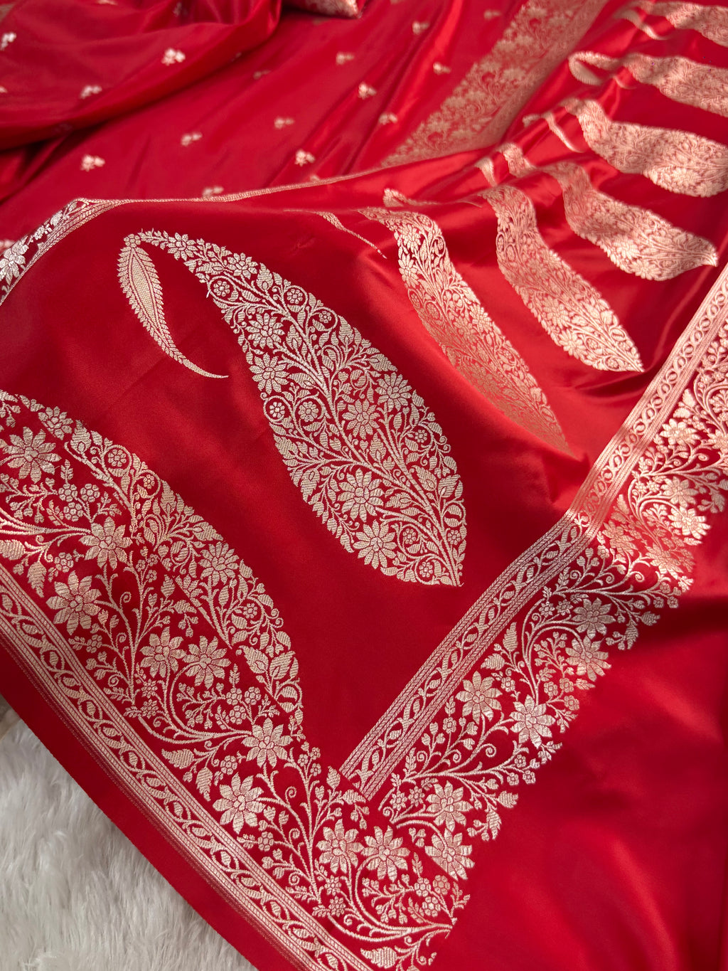 Banarasi Mashru Silk Saree in Border Buti Design in Red colour