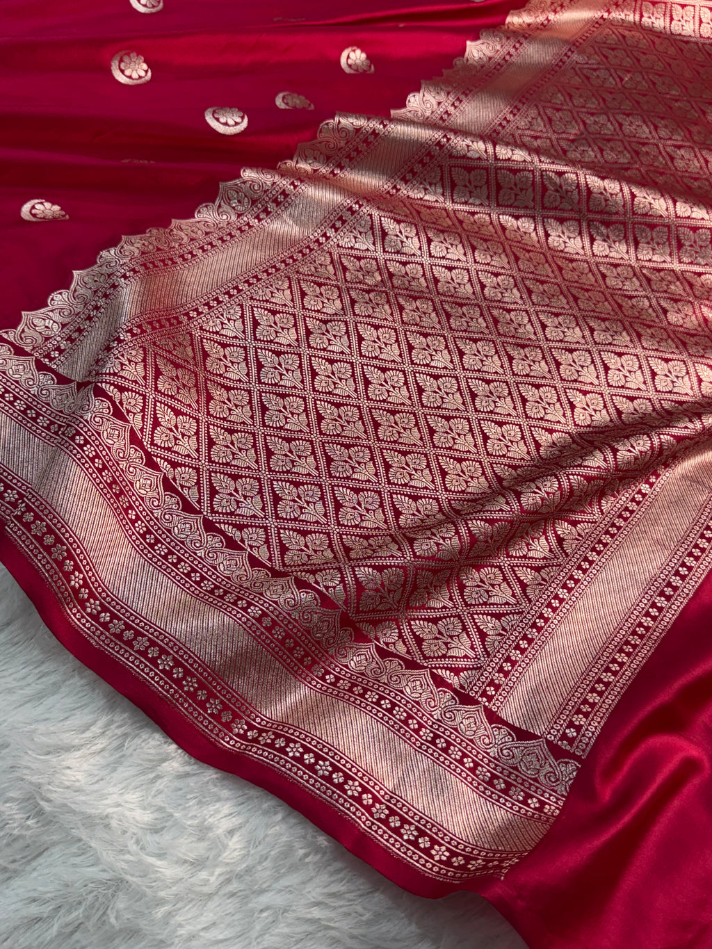 Banarasi Mashru Silk Saree in Border Buti Design in shot rani colour