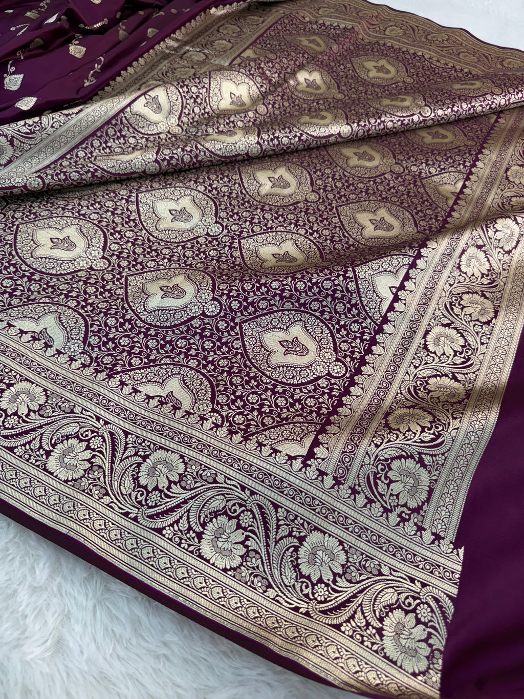 Banarasi Mashru Silk Saree Intricate Buti Design in majenta color