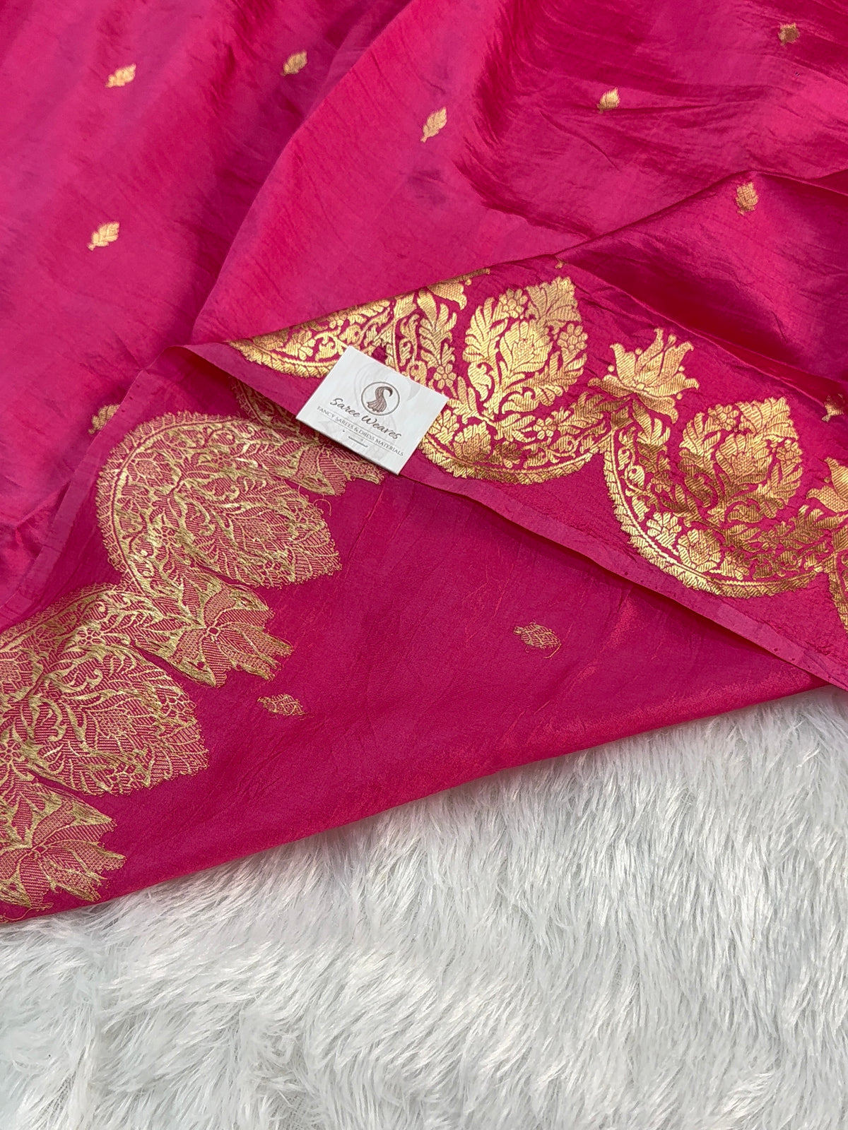 Banarasi Raw Mango Silk Saree in Border and Buti Design in Gold Zari work in Dusty Pink