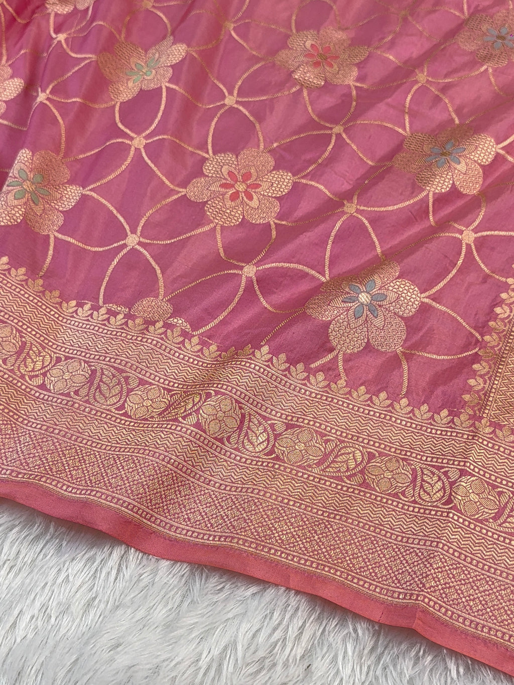 Banarasi Pure Katan Silk Saree with Geometrical Meenakari jaal design in Dusty Pink Colour