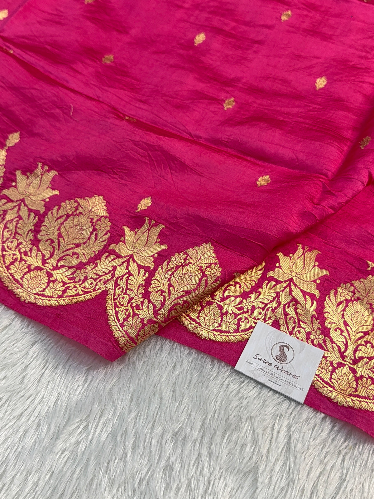 Banarasi Raw Mango Silk Saree in Border and Buti Design in Gold Zari work in Dusty Pink