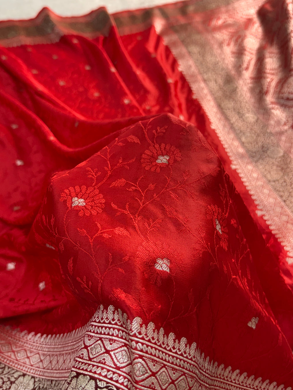 Banarasi Mashru Silk Saree with Tanchoi Jaal Weaving in Parriot Green color (Copy)
