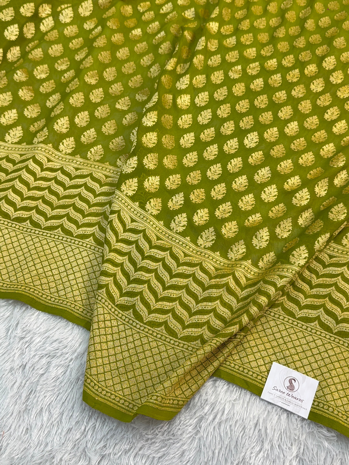 Banarasi Pure Khaddi Chiffon Saree in Skirt Buti Design in Rusty Green Colour