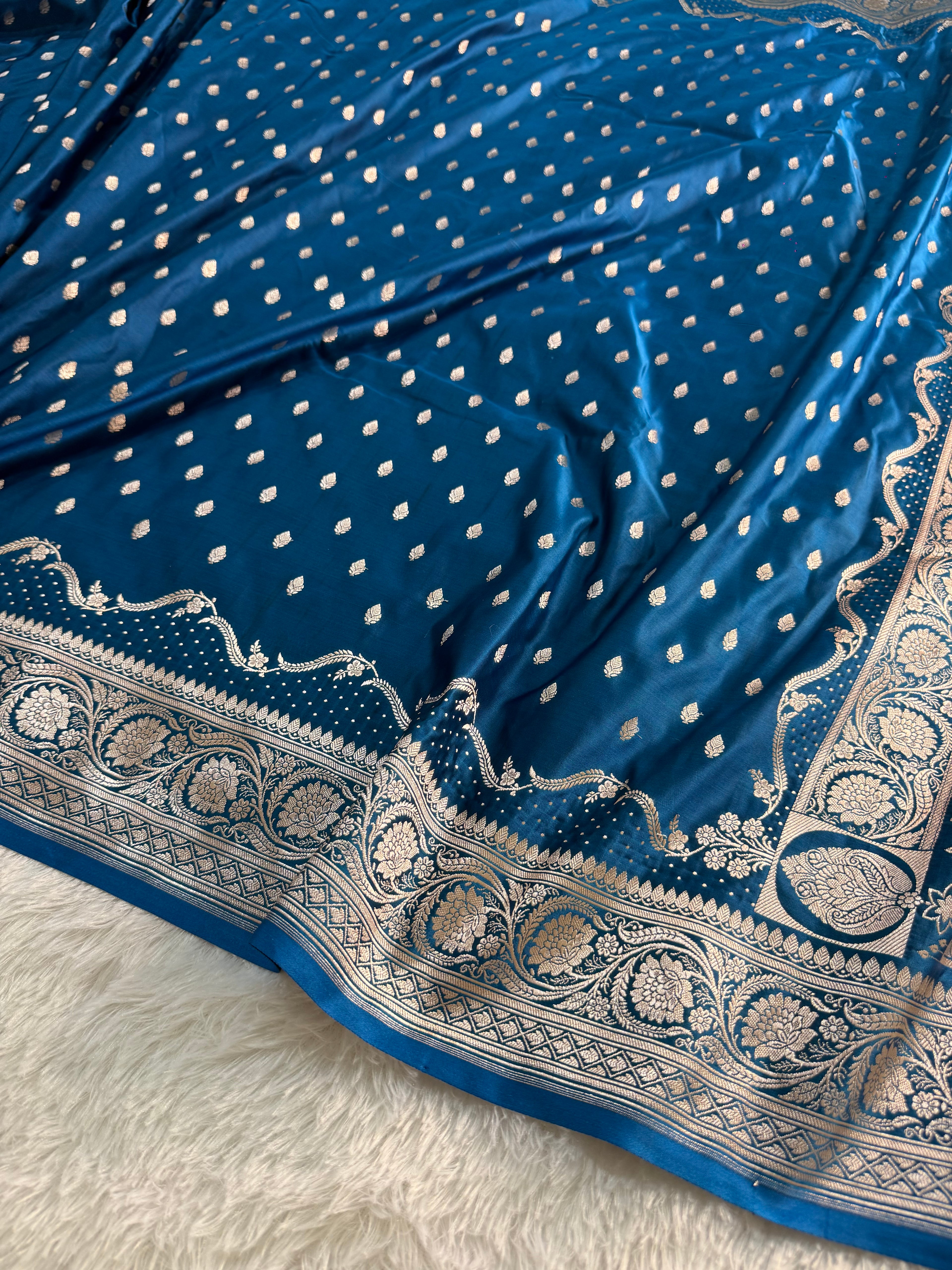 Banarasi Mashru Silk Saree In Royal Blue Color with Laharya Border Design