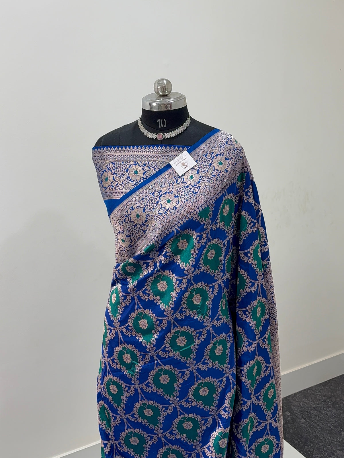 Banarasi Pure Katan Silk Rangkat Saree with the combination of Bottle Green and Royal Blue Colour