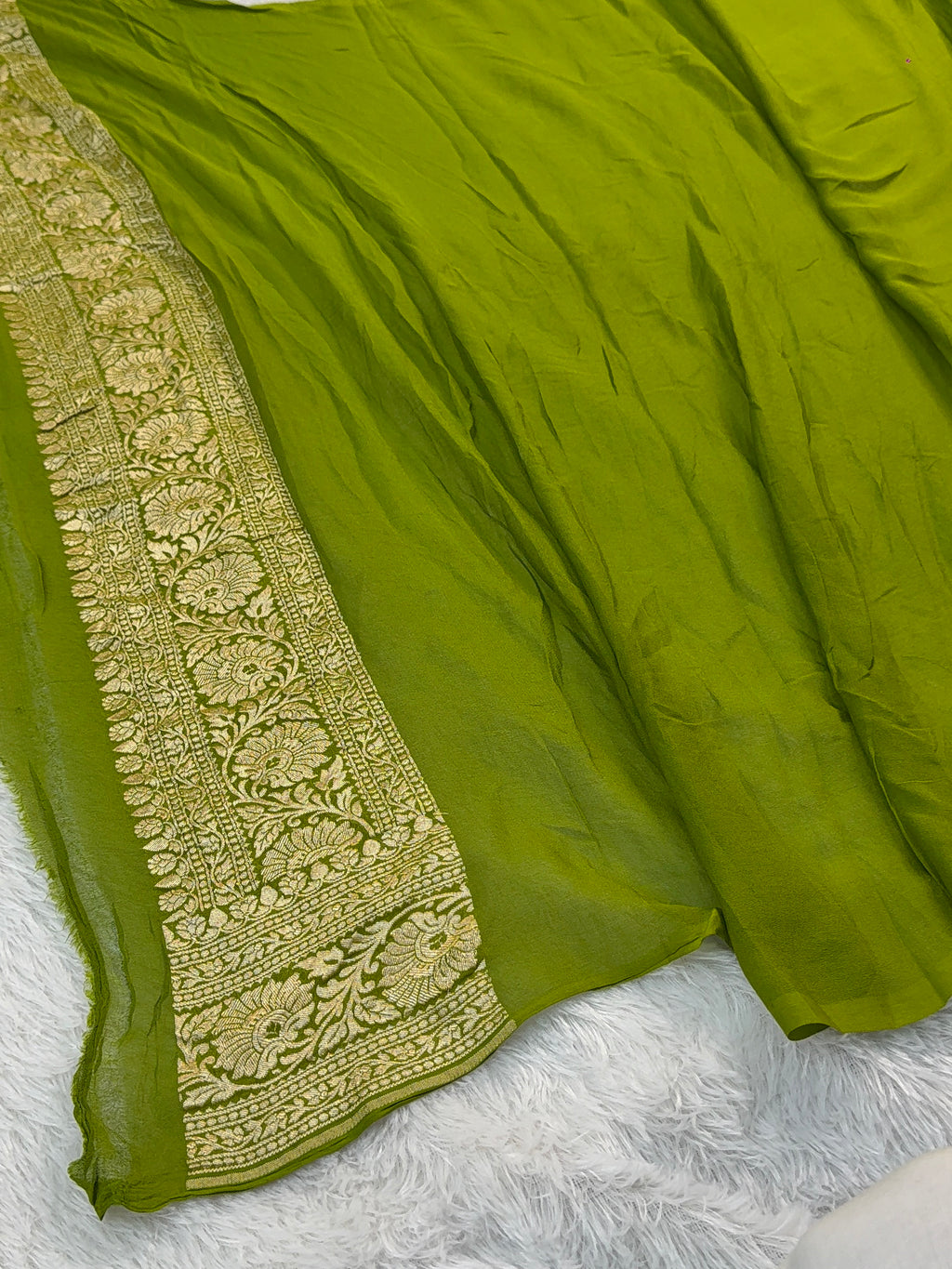Banarasi Pure Khaddi Chiffon Saree in Border and Buti Design in Mango Green Colour