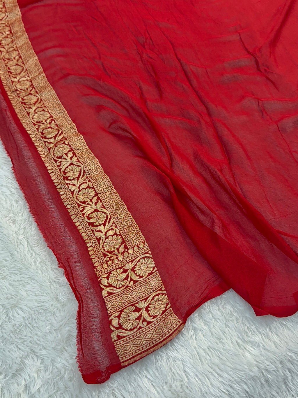 Banarasi Pure Khaddi Chiffon Saree in Floral Buta Design in Deep Maroon Colour