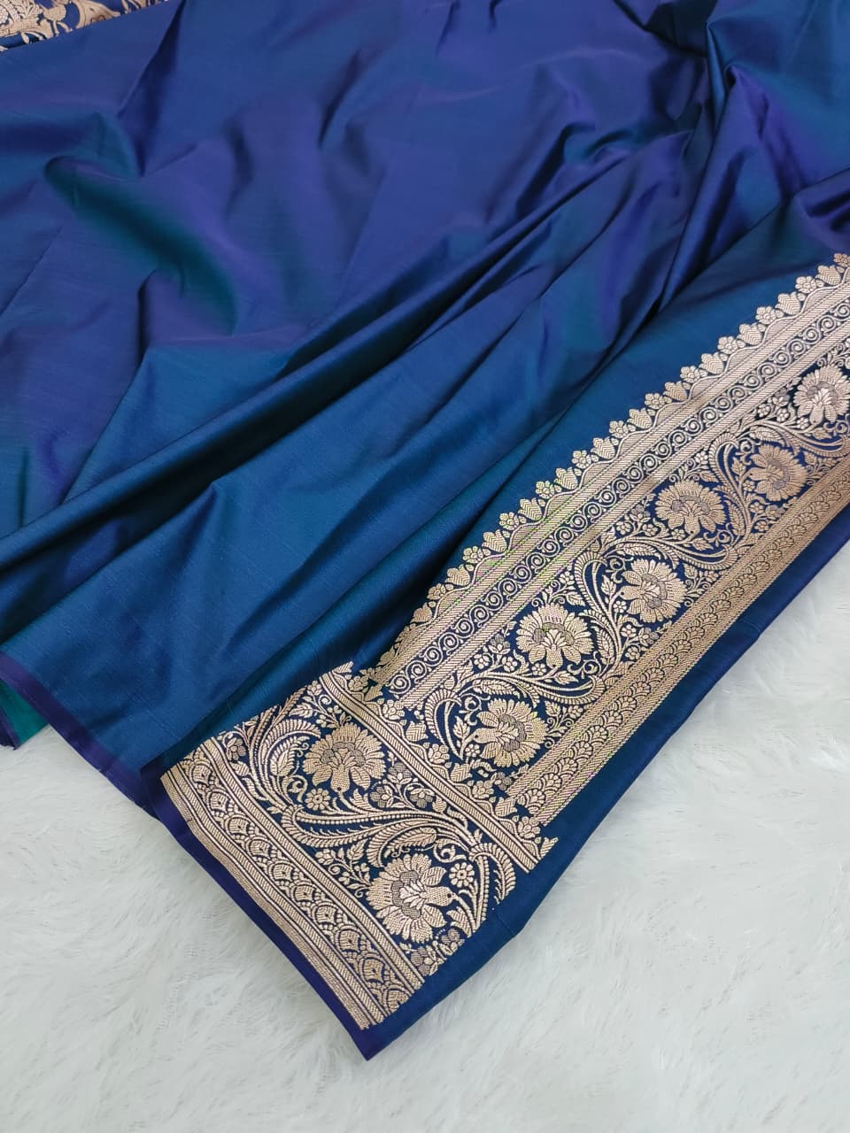 Mashru Silk Banarasi Border Jaal Saree