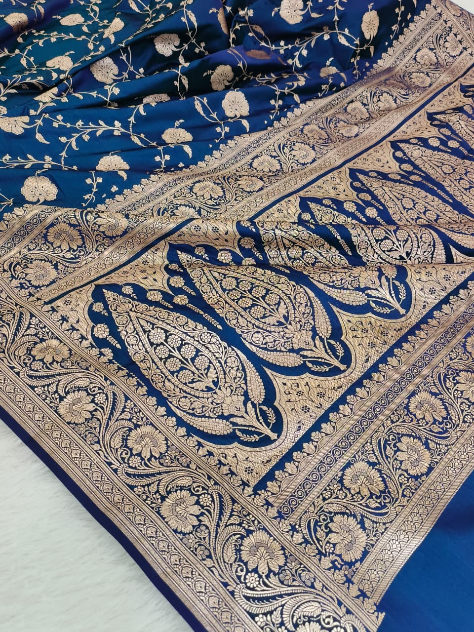 Mashru Silk Banarasi Border Jaal Saree