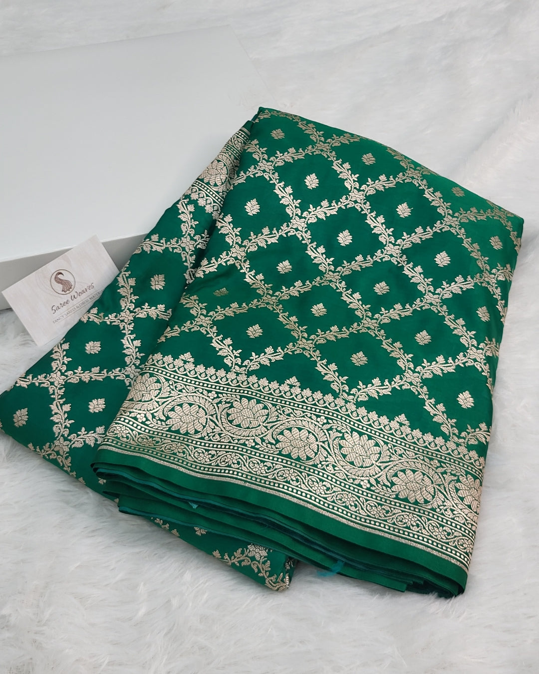 Mashru Silk Banarasi Zari Border Chaukdi Jaal Saree