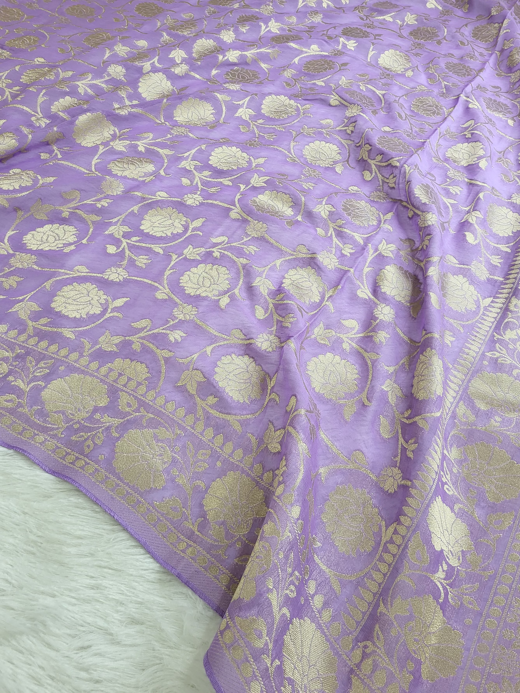 Georgette saree in floral jaal design