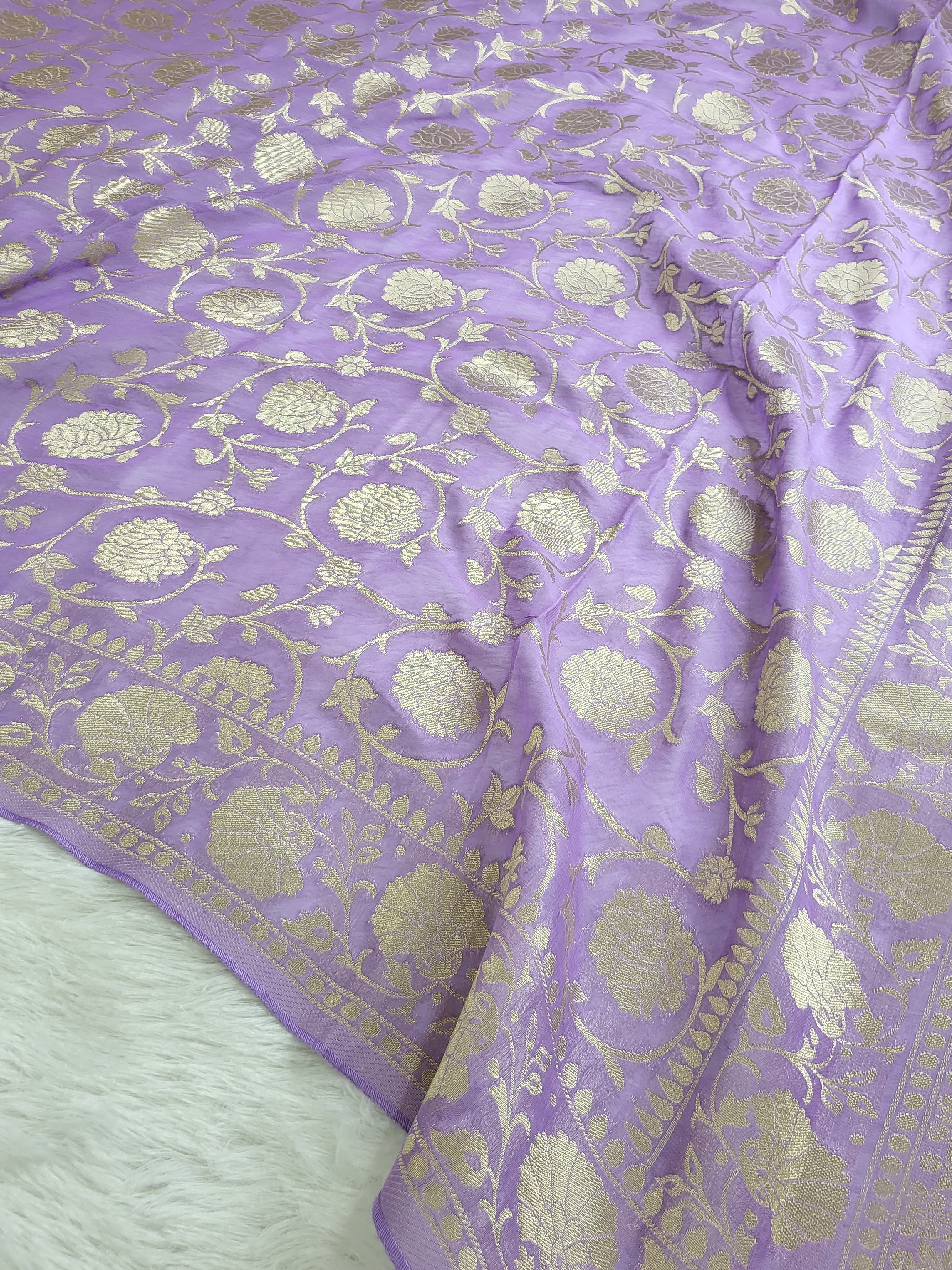 Georgette saree in floral jaal design
