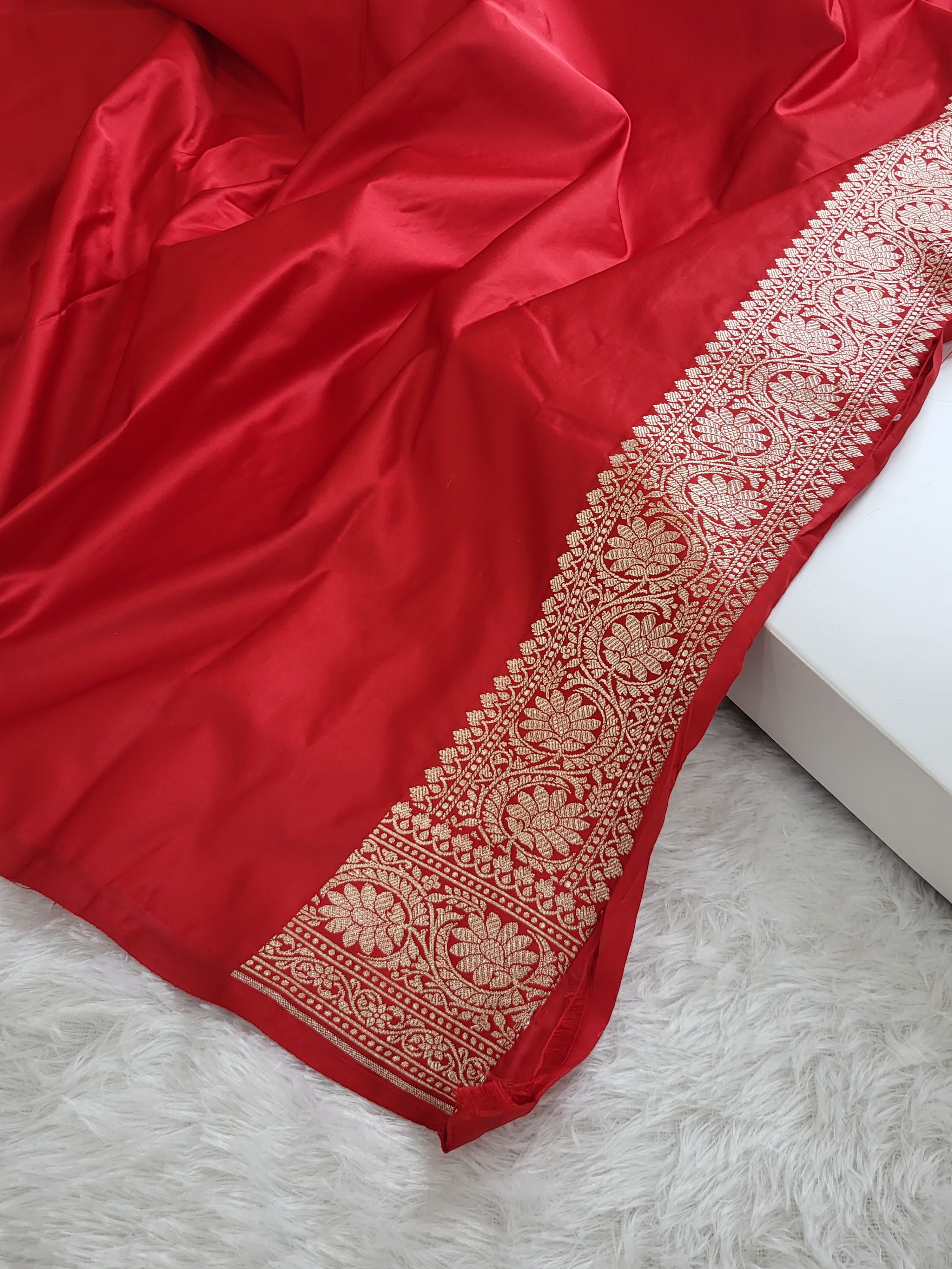 Banarasi mashru silk saree in chokdi design
